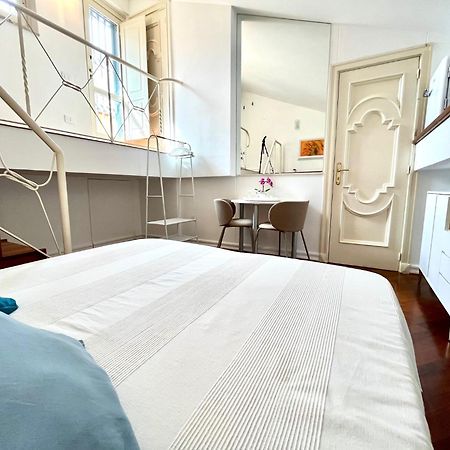 Bella Domus Suites Салерно Экстерьер фото
